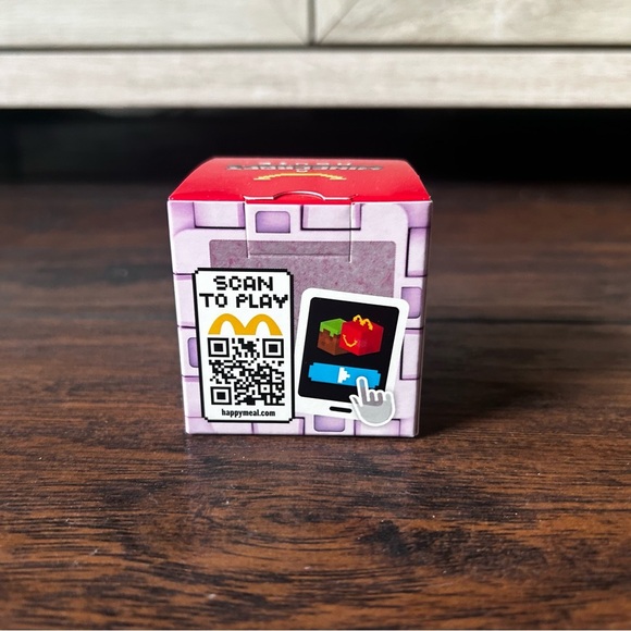 2025 A Minecraft Movie Pink Wool Box - Picture 9 of 10